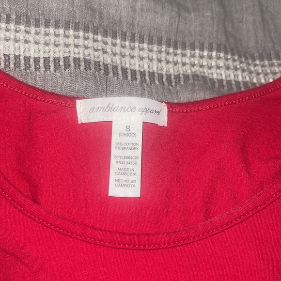 Ambiance apparel Red Crop Shirt - Picture 2 of 3